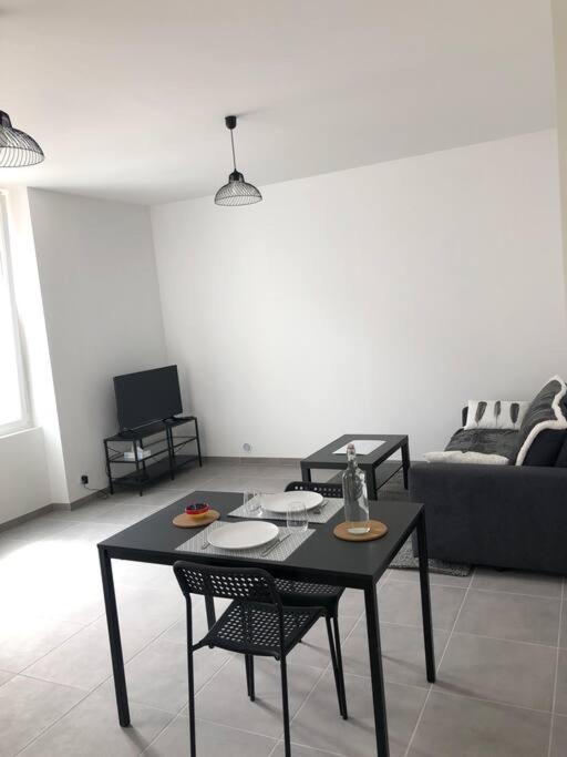 Grand Studio Centre Ville Бурж Экстерьер фото