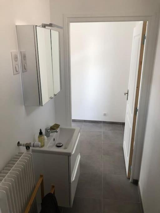 Grand Studio Centre Ville Бурж Экстерьер фото